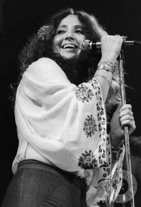 Maria-Muldaur-205x300.jpg